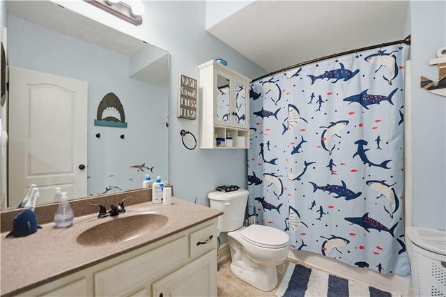 1601 Chisam Road, Kearney, MO 64060