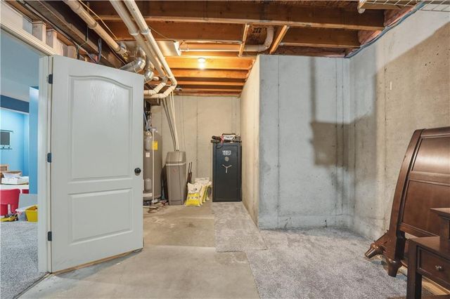 1601 Chisam Road, Kearney, MO 64060