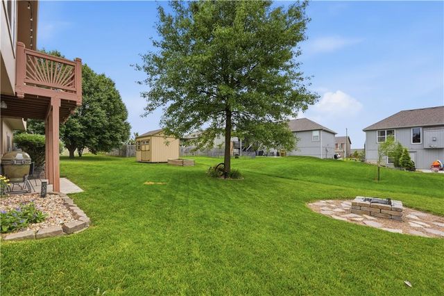 1601 Chisam Road, Kearney, MO 64060