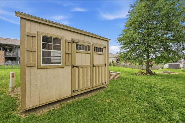 1601 Chisam Road, Kearney, MO 64060