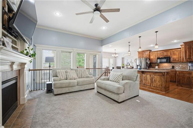 1601 Chisam Road, Kearney, MO 64060