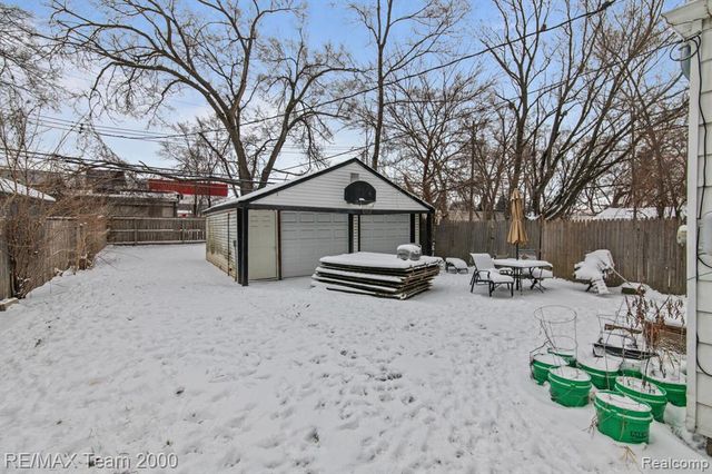 5871 Cooper Street, Taylor, MI 48180