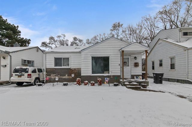 5871 Cooper Street, Taylor, MI 48180