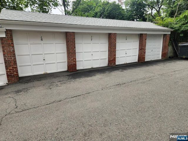 216 Prospect Avenue 1C, Hackensack, NJ 07601