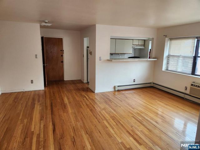 216 Prospect Avenue 1C, Hackensack, NJ 07601