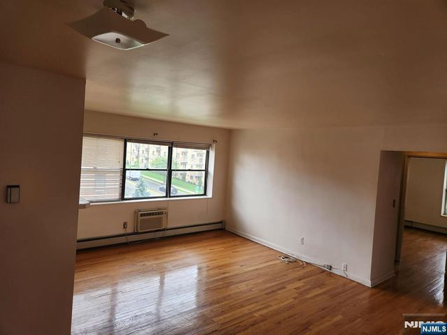 216 Prospect Avenue 1C, Hackensack, NJ 07601