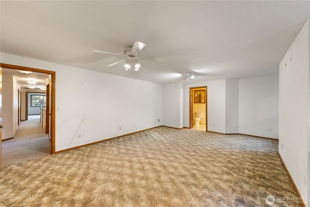 2115 Fairway Lane, Oak Harbor, WA 98277