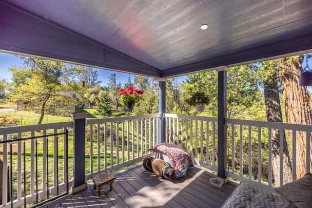 5015 Shooting Star Rd, Pollock Pines, CA 95726