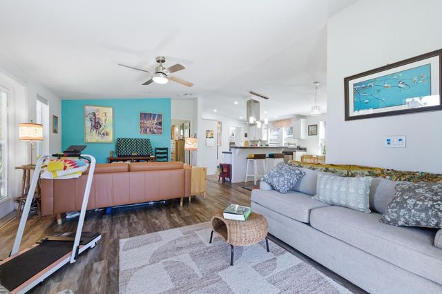 5015 Shooting Star Rd, Pollock Pines, CA 95726