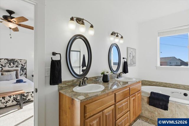 3016 Eagles Claw Av NW, Salem, OR 97304