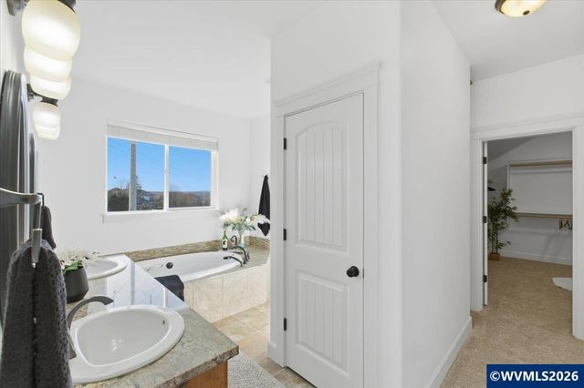 3016 Eagles Claw Av NW, Salem, OR 97304