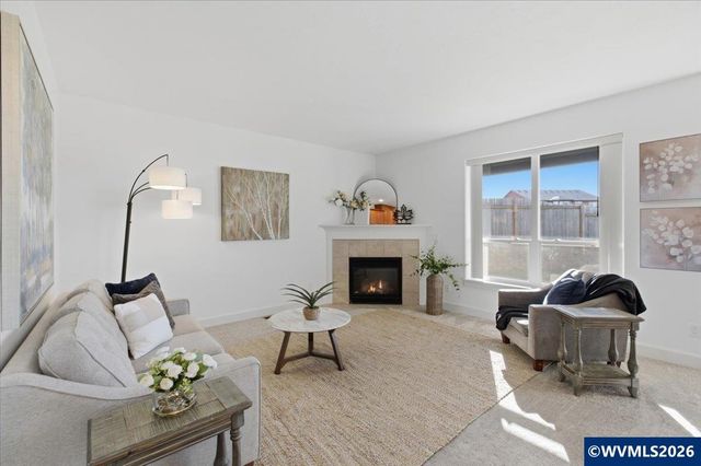 3016 Eagles Claw Av NW, Salem, OR 97304