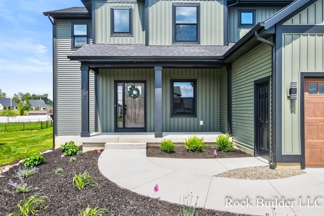 3337 Eagle Peak Drive, Jenison, MI 49428
