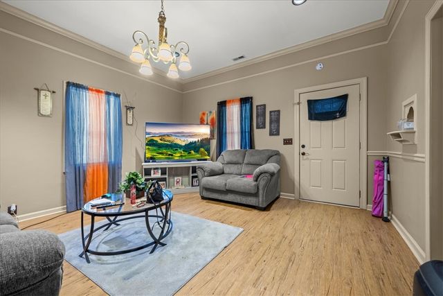 1102 West End Avenue, Anderson, SC 29625