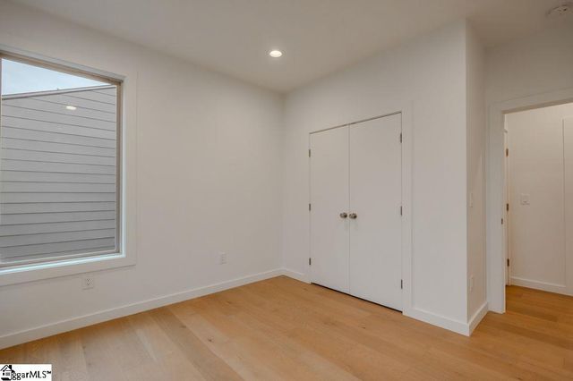 11 Mount Zion Avenue, Greenville, SC 29609