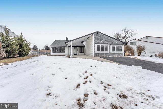 552 FOUR MILE BRANCH RD, Sicklerville, NJ 08081