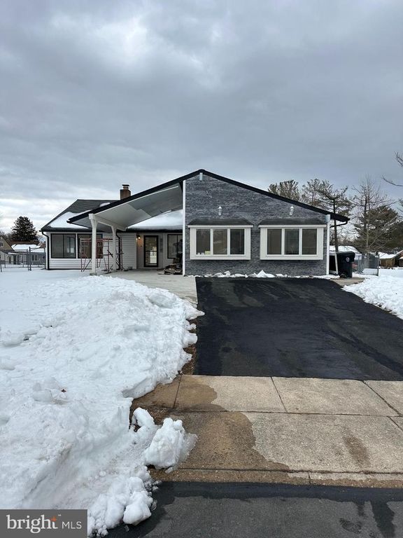 552 FOUR MILE BRANCH RD, Sicklerville, NJ 08081