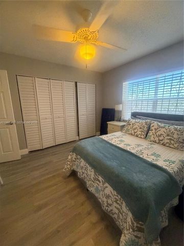 9201 Sunrise Lakes Boulevard 302, Sunrise, FL 33322