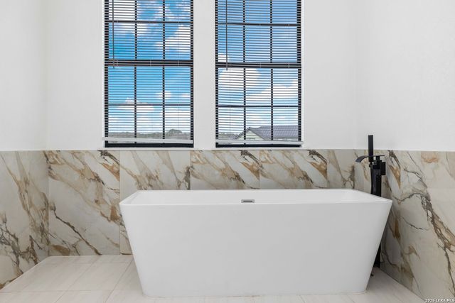 1104 Santa Rosa, Canyon Lake, TX 78133