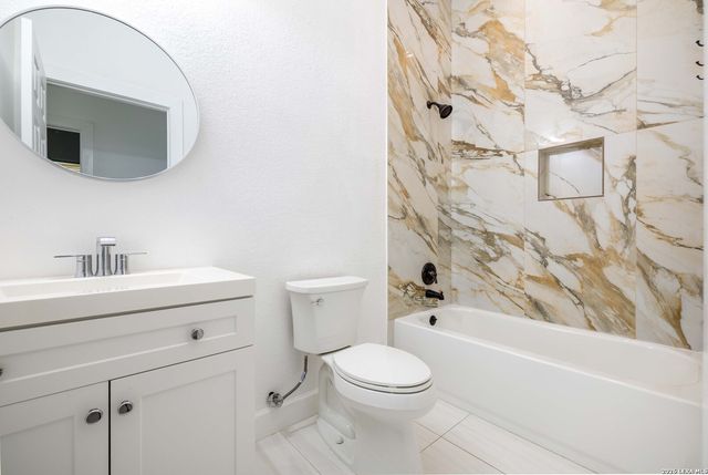 1104 Santa Rosa, Canyon Lake, TX 78133