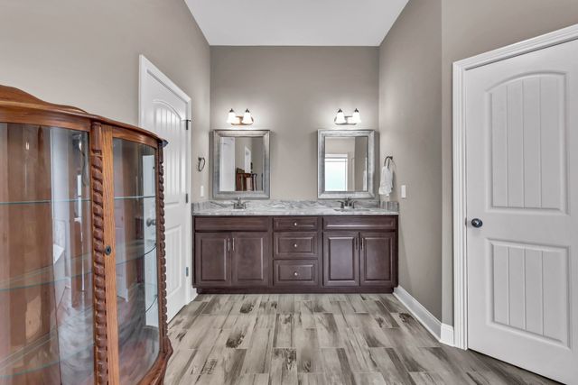 130 Takao Ct, Clarksville, TN 37042