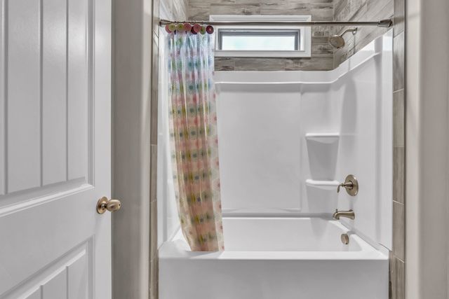 130 Takao Ct, Clarksville, TN 37042