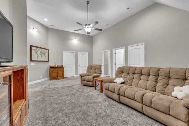 130 Takao Ct, Clarksville, TN 37042