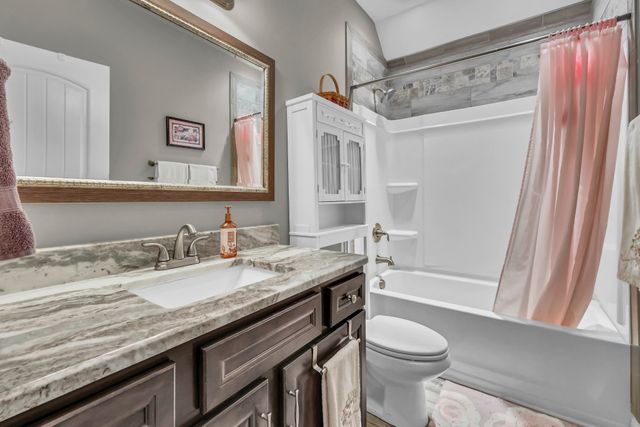 130 Takao Ct, Clarksville, TN 37042