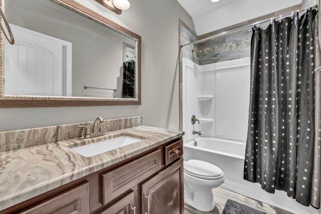 130 Takao Ct, Clarksville, TN 37042