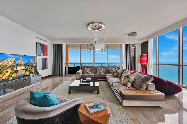 17749 Collins 1402, Sunny Isles Beach, FL 33160