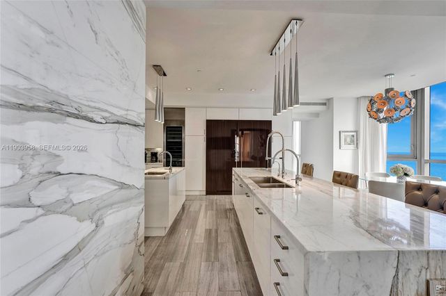 17749 Collins 1402, Sunny Isles Beach, FL 33160