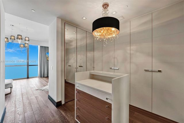 17749 Collins 1402, Sunny Isles Beach, FL 33160