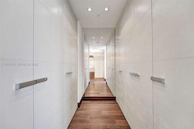 17749 Collins 1402, Sunny Isles Beach, FL 33160