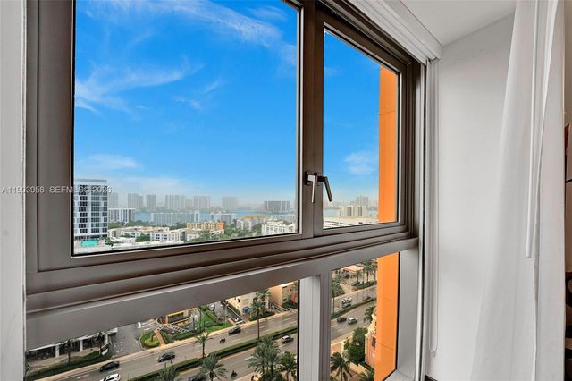 17749 Collins 1402, Sunny Isles Beach, FL 33160