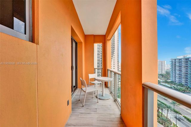 17749 Collins 1402, Sunny Isles Beach, FL 33160