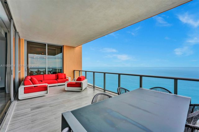 17749 Collins 1402, Sunny Isles Beach, FL 33160