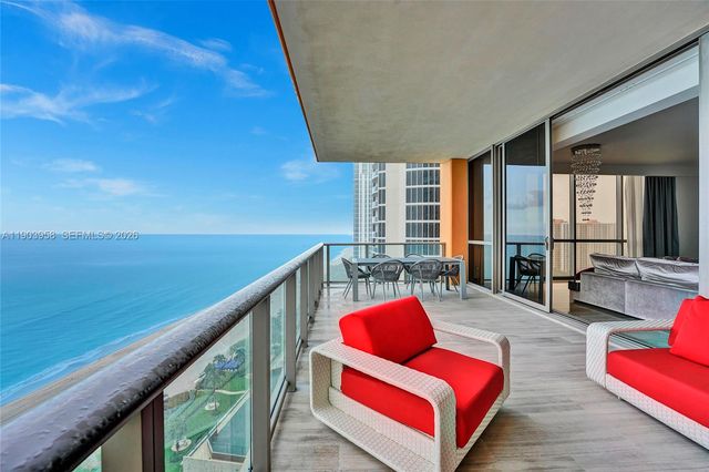 17749 Collins 1402, Sunny Isles Beach, FL 33160