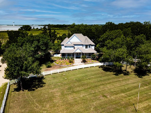 2600 Rosebud Lane, Richland Hills, TX 76118