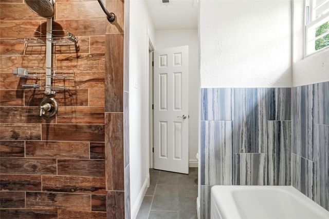 2600 Rosebud Lane, Richland Hills, TX 76118