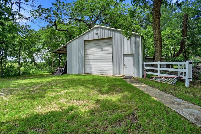 2600 Rosebud Lane, Richland Hills, TX 76118