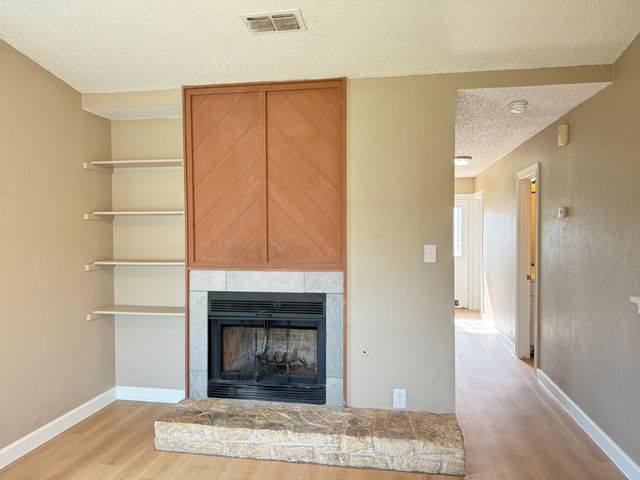 803 Country Aire DR A, Round Rock, TX 78664