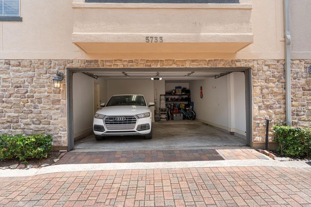 5733 Kansas Street, Houston, TX 77007