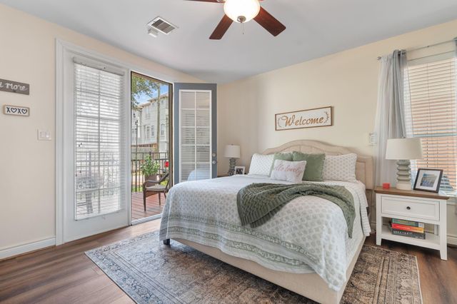 5733 Kansas Street, Houston, TX 77007