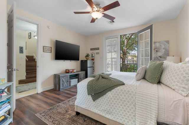 5733 Kansas Street, Houston, TX 77007