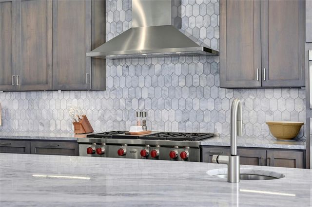 8611 Buffalo TRL, Lago Vista, TX 78645