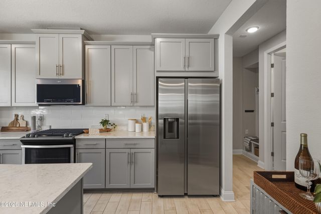 130 JUNIPER HILLS Drive, St. Johns, FL 32259