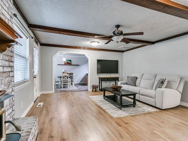 404 Ember Glow, Moore, OK 73160