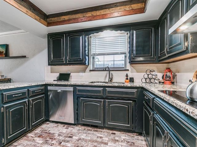 404 Ember Glow, Moore, OK 73160