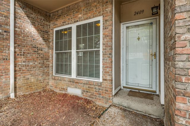 2409 Northlake Court, Irving, TX 75038