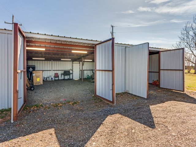 5840 Fm 933, Whitney, TX 76692